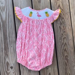 Let’s flamingle! Adorable smocked bubble by Smocked PolkaDots, 24 months. New!